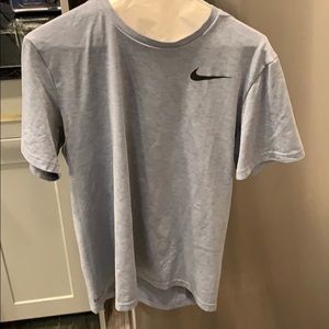 Gray Dri Fit Nike shirt (M)